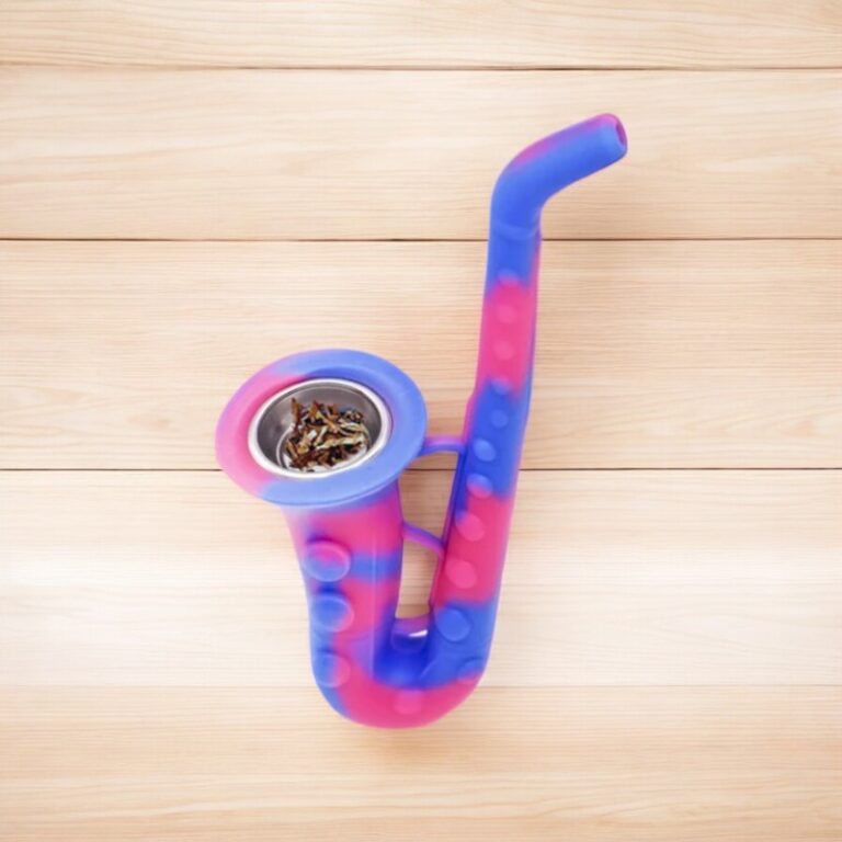 Blue and Pink Smoking Tobacco Pipes with Steel Bowl