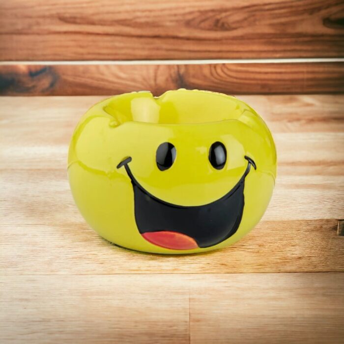 Simple Happy Face Emoji Ceramic Ashtray